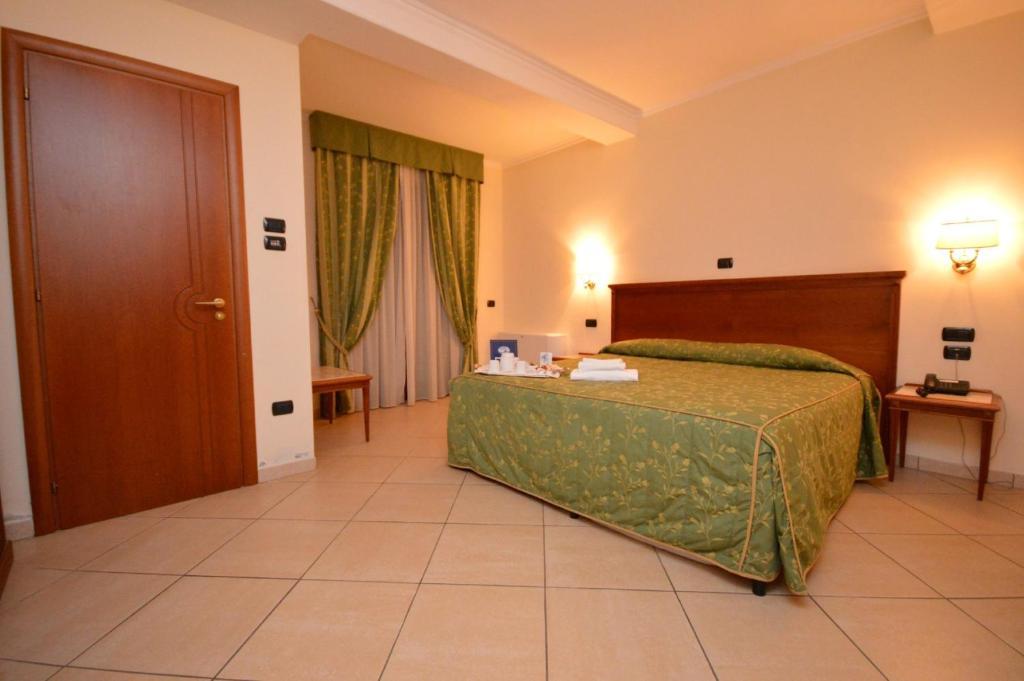 Hotel Residence Il Gabbiano Cirò Marina Cameră foto